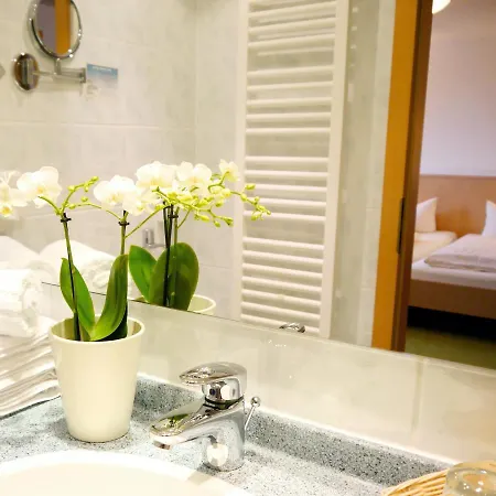 Zollersteighof Hotel 3*