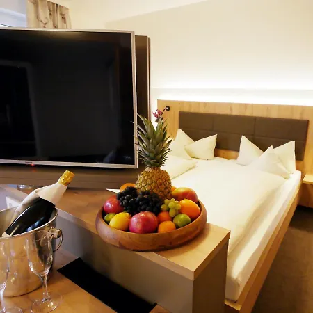 Hotel Zollersteighof 3*