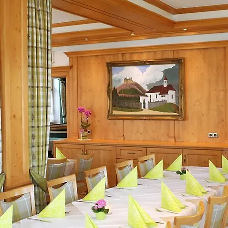 Zollersteighof Hotel 3*