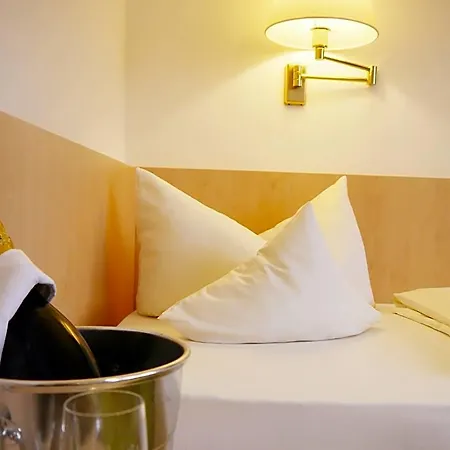 Hotel Zollersteighof 3*